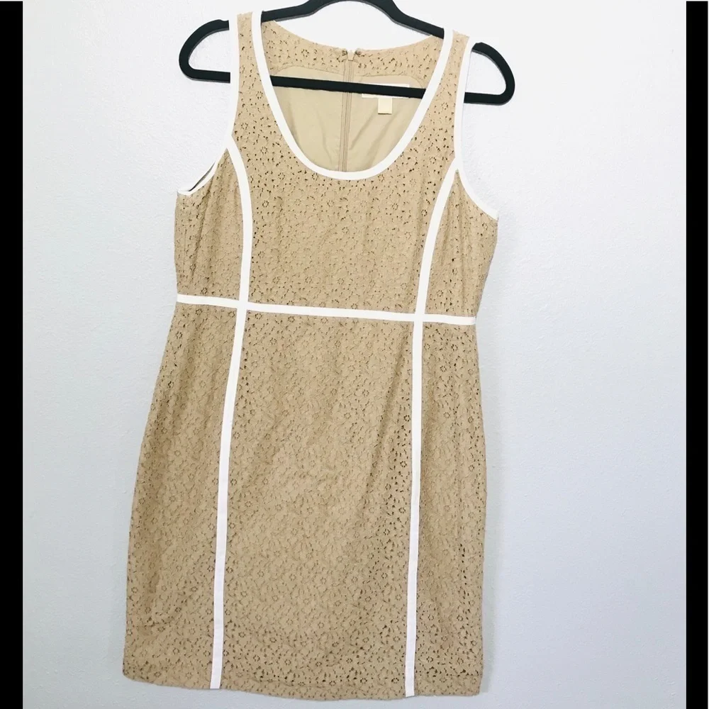 Michael Kors Floral Lace Tan/White Trim Sheath D91